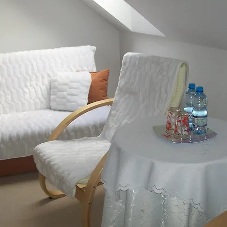 Biesiadny Dworek Szpegawa Zimmer foto
