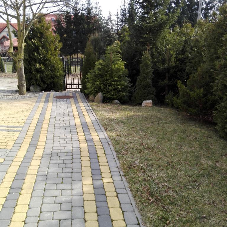 Biesiadny Dworek Privatunterkunft *